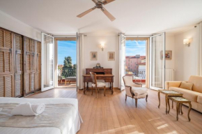 La Fabrique à Poupées - Chambres et Appartements de charme au coeur de Menton
